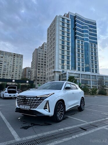 Changan  2025, 36,000 km - 1.5 l - Bakı