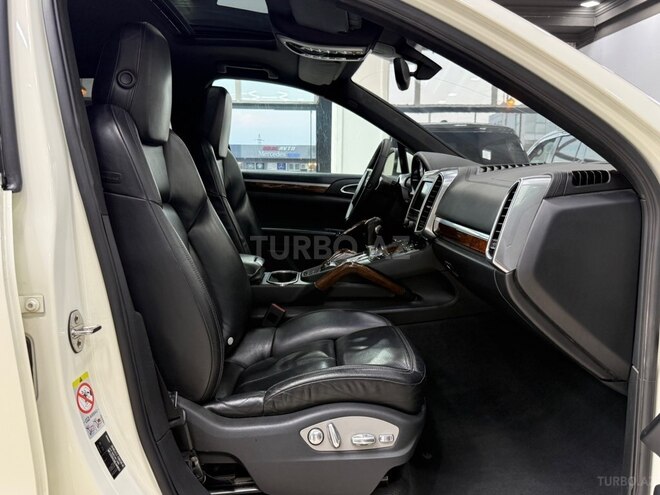 Porsche Cayenne Turbo 2011, 197,000 km - 4.8 л - Bakı