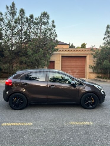 Kia Rio 2011, 270,000 km - 1.4 л - Bakı