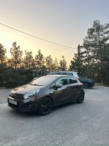 Kia Rio 2011, 270,000 km - 1.4 л - Bakı