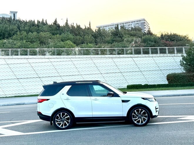 Land Rover Discovery 2018, 109,930 km - 2.0 l - Bakı