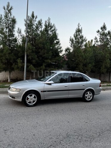 Opel Vectra 1997, 540,000 km - 1.6 l - Ağdaş
