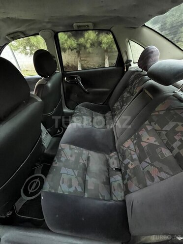 Opel Vectra 1997, 540,000 km - 1.6 l - Ağdaş