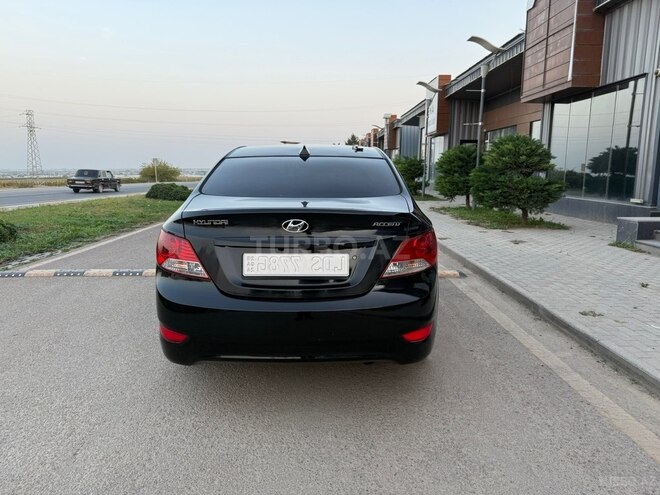 Hyundai Accent 2011, 298,000 km - 1.4 l - Bakı