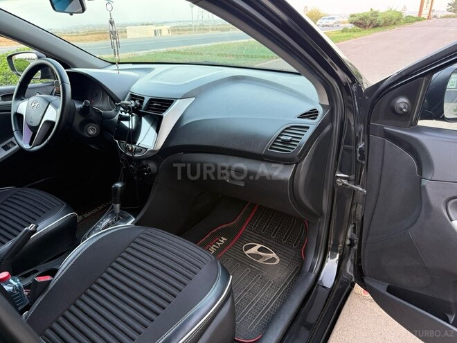 Hyundai Accent 2011, 298,000 km - 1.4 l - Bakı