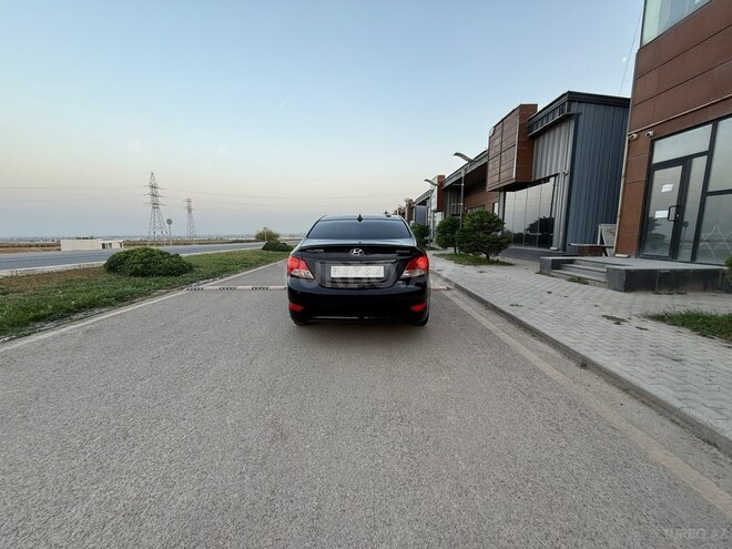 Hyundai Accent 2011, 298,000 km - 1.4 l - Bakı