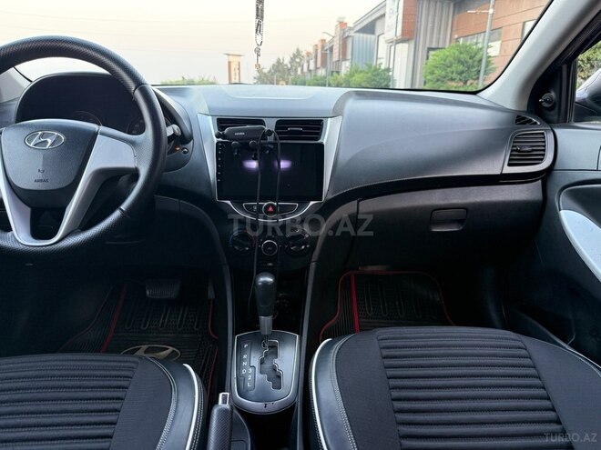 Hyundai Accent 2011, 298,000 km - 1.4 l - Bakı