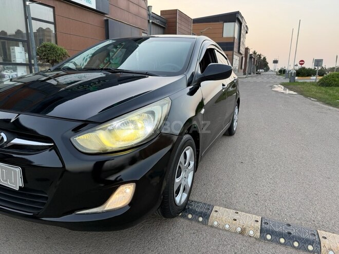 Hyundai Accent 2011, 298,000 km - 1.4 l - Bakı