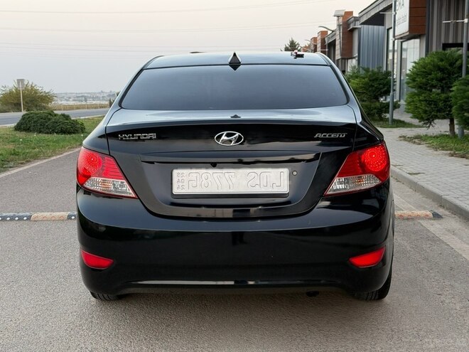 Hyundai Accent 2011, 298,000 km - 1.4 l - Bakı