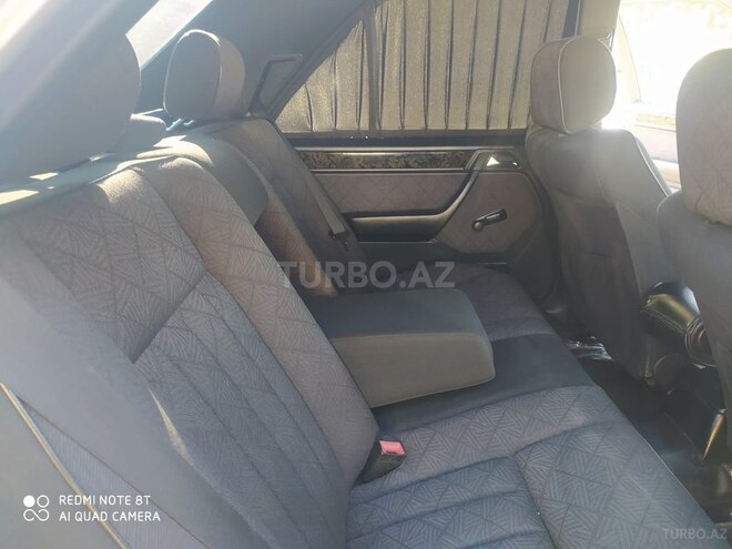Mercedes 220 E 1994, 380,000 km - 2.2 l - Sumqayıt