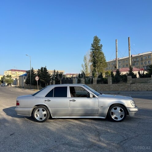 Mercedes 220 E 1994, 380,000 km - 2.2 l - Sumqayıt