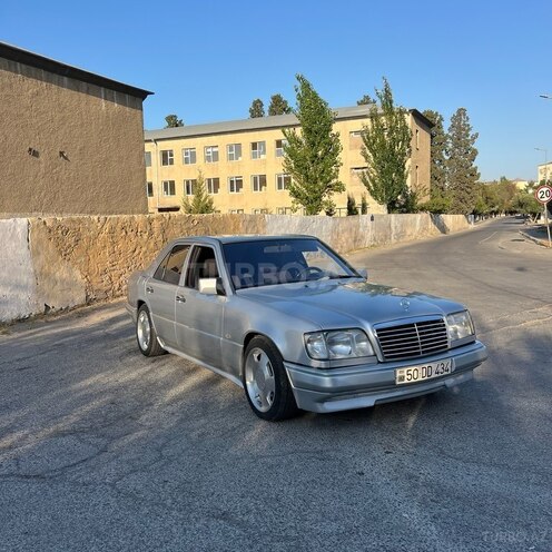 Mercedes 220 E 1994, 380,000 km - 2.2 l - Sumqayıt