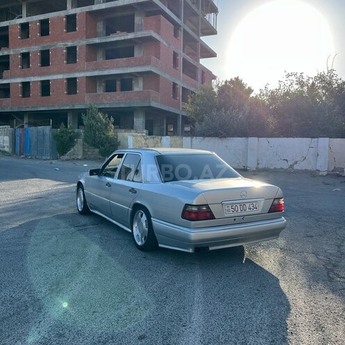 Mercedes 220 E 1994, 380,000 km - 2.2 l - Sumqayıt