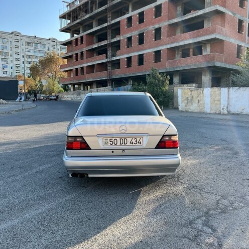 Mercedes 220 E 1994, 380,000 km - 2.2 l - Sumqayıt