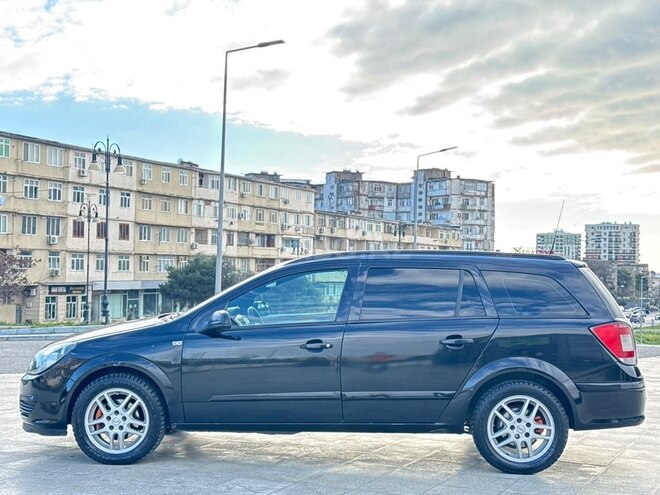 Opel Astra 2006, 287,000 km - 1.4 л - Bakı