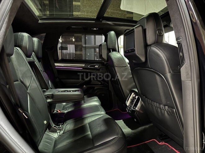 Porsche Cayenne Turbo S 2012, 97,000 km - 4.8 l - Bakı