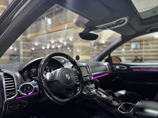 Porsche Cayenne Turbo S 2012, 97,000 km - 4.8 l - Bakı