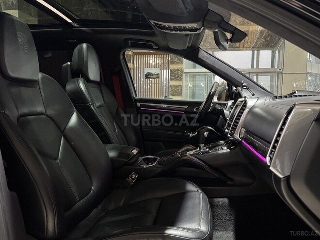 Porsche Cayenne Turbo S 2012, 97,000 km - 4.8 l - Bakı