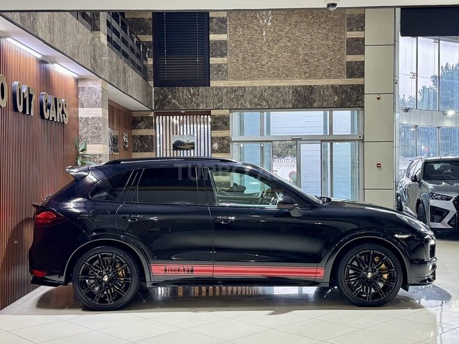 Porsche Cayenne Turbo S 2012, 97,000 km - 4.8 l - Bakı