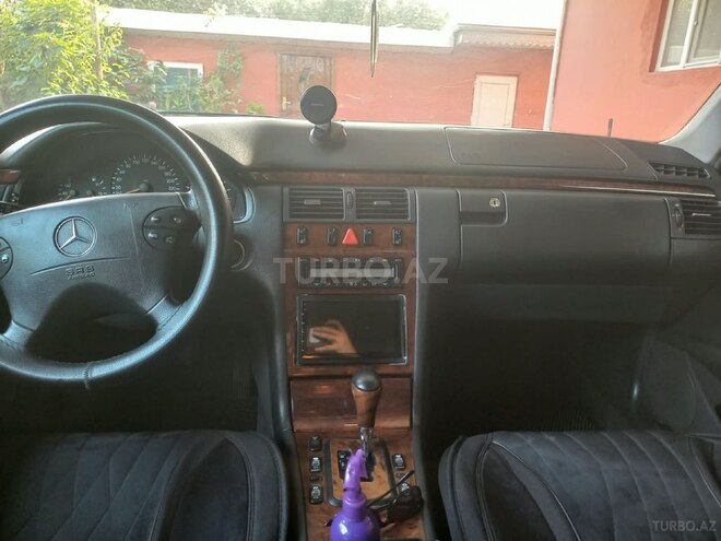 Mercedes E 220 2000, 239,100 km - 2.2 л - İmişli