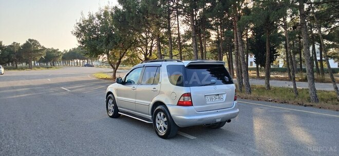 Mercedes ML 270 2001, 284,563 km - 2.7 л - Sumqayıt