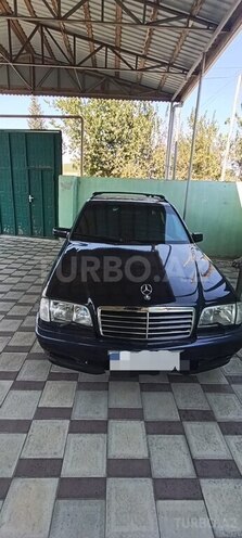 Mercedes C 200 2000, 245,000 km - 2.0 л - Biləsuvar