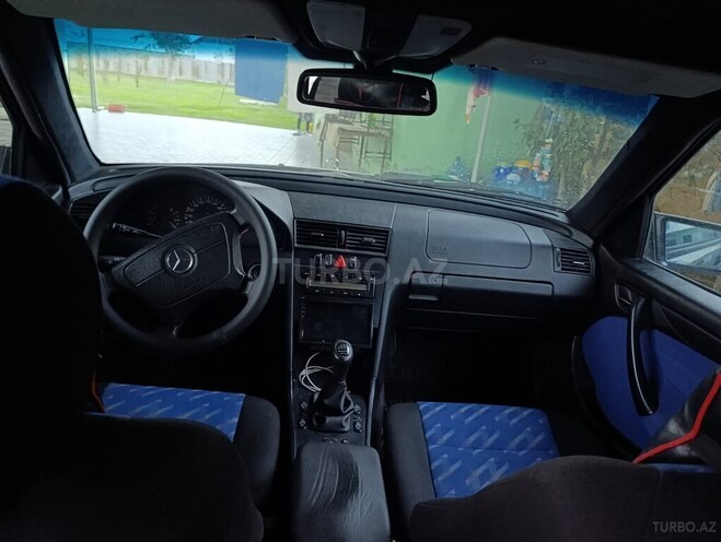 Mercedes C 200 2000, 245,000 km - 2.0 л - Biləsuvar