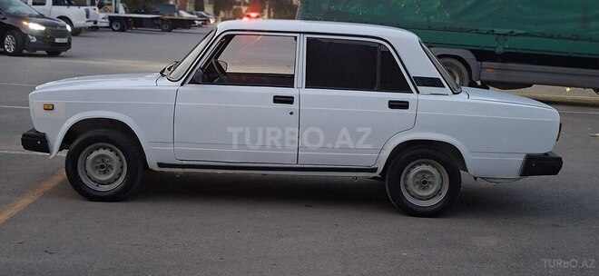 LADA (VAZ) 2107 2003, 200,000 km - 1.6 l - Şirvan