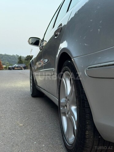 Mercedes E 240 2002, 263,000 km - 2.6 л - Masallı