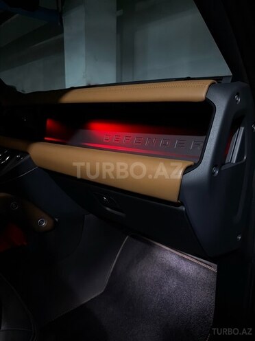 Land Rover Defender 2020, 60,500 km - 3.0 l - Bakı