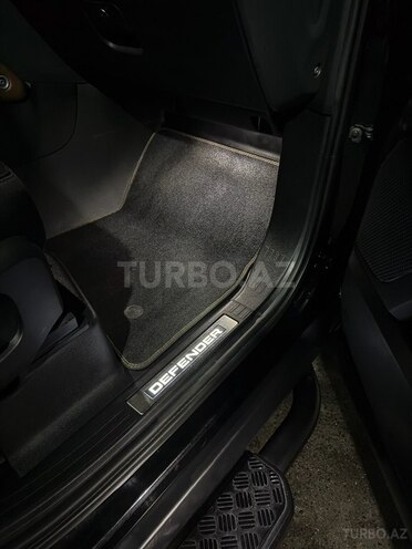 Land Rover Defender 2020, 60,500 km - 3.0 l - Bakı