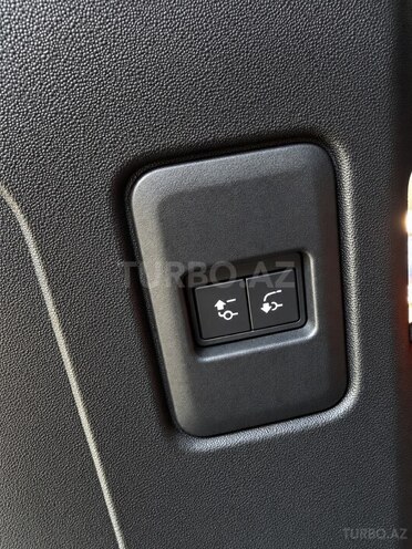 Land Rover Defender 2020, 60,500 km - 3.0 l - Bakı