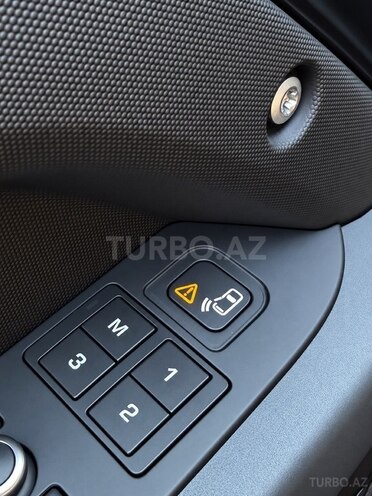 Land Rover Defender 2020, 60,500 km - 3.0 l - Bakı