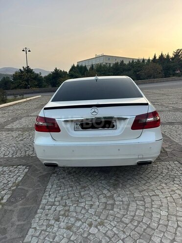Mercedes E 220 2012, 308,000 km - 2.1 л - Tovuz