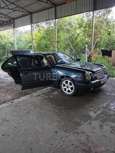 Mercedes E 230 1997, 391,098 km - 2.3 л - Saatlı