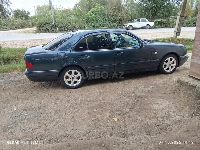 Mercedes E 230 1997, 391,098 km - 2.3 л - Saatlı