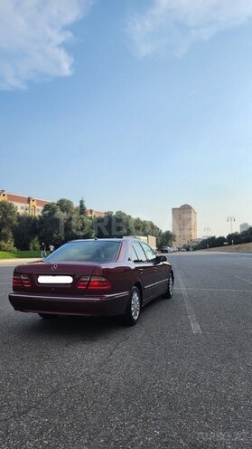 Mercedes E 240 1999, 420,000 km - 2.4 l - Bakı