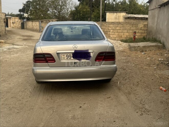 Mercedes E 270 2001, 497,000 km - 2.7 л - Bakı