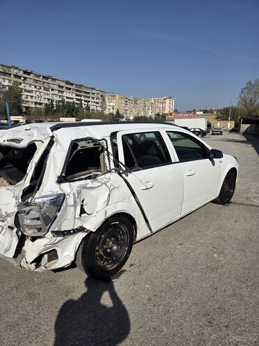 Opel Astra 2006, 235,400 km - 1.3 l - Bakı