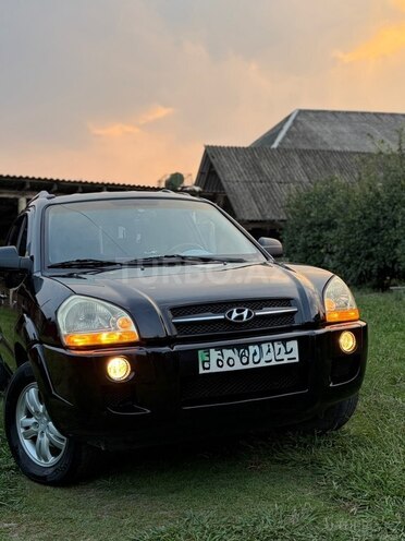 Hyundai Tucson 2008, 121,092 km - 2.0 l - Astara