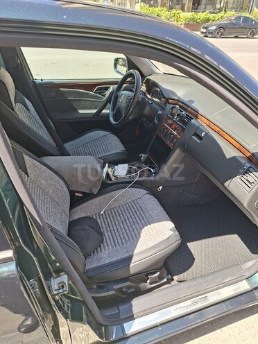 Mercedes E 320 2001, 460,000 km - 3.2 l - Bakı
