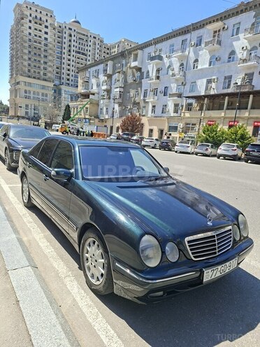 Mercedes E 320 2001, 460,000 km - 3.2 l - Bakı