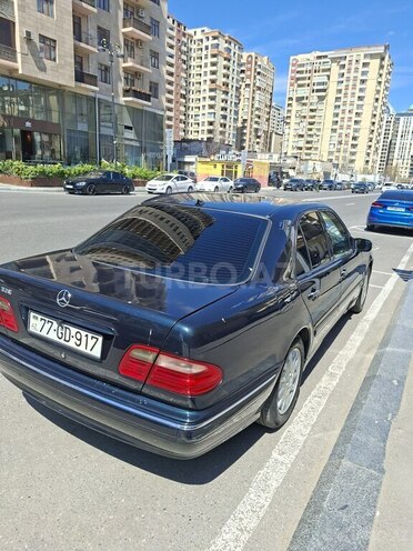 Mercedes E 320 2001, 460,000 km - 3.2 l - Bakı