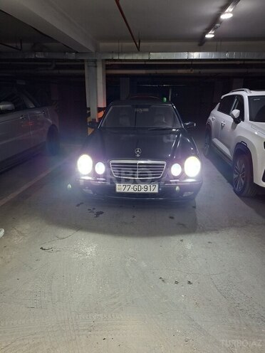 Mercedes E 320 2001, 460,000 km - 3.2 l - Bakı