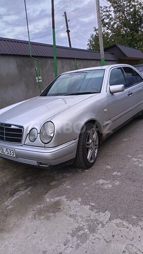 Mercedes E 230 1995, 443,000 km - 2.3 l - Ağstafa