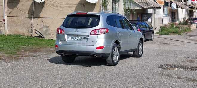 Hyundai Santa Fe 2011, 360,000 km - 2.0 л - Quba