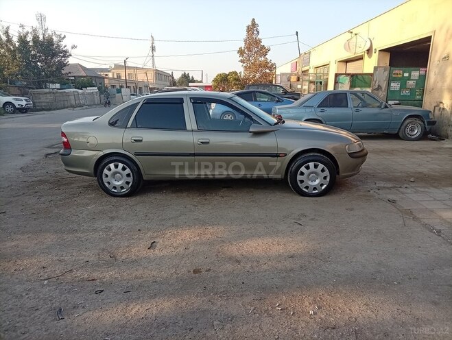 Opel Vectra 1998, 290,000 km - 2.0 л - Sumqayıt