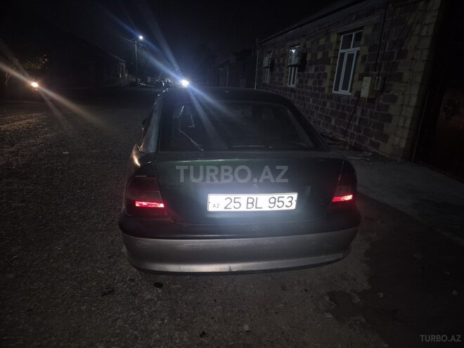 Opel Vectra 1996, 541,300 km - 1.7 l - Göygöl