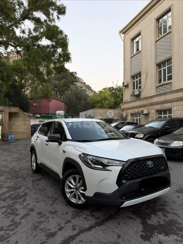 Toyota Corolla Cross 2024, 37,500 km - 2.0 л - Bakı