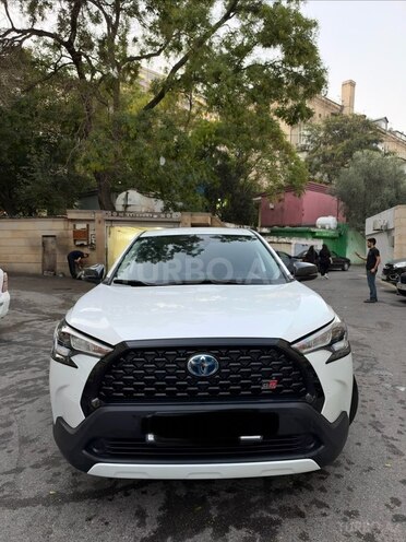 Toyota Corolla Cross 2024, 37,500 km - 2.0 л - Bakı